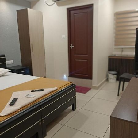 موتيل Kochi Mhb المظهر الخارجي الصورة